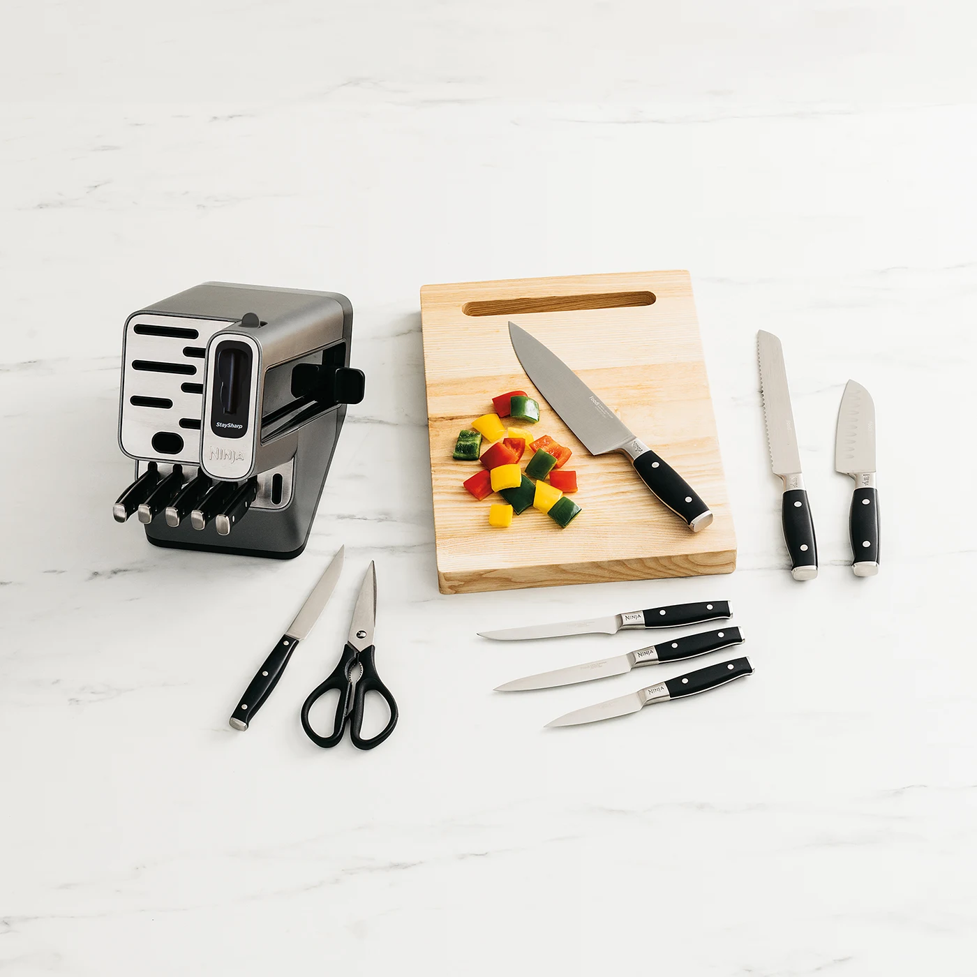 Ninja-K32014UKDB_InUse_Overhead_Lineup_RT