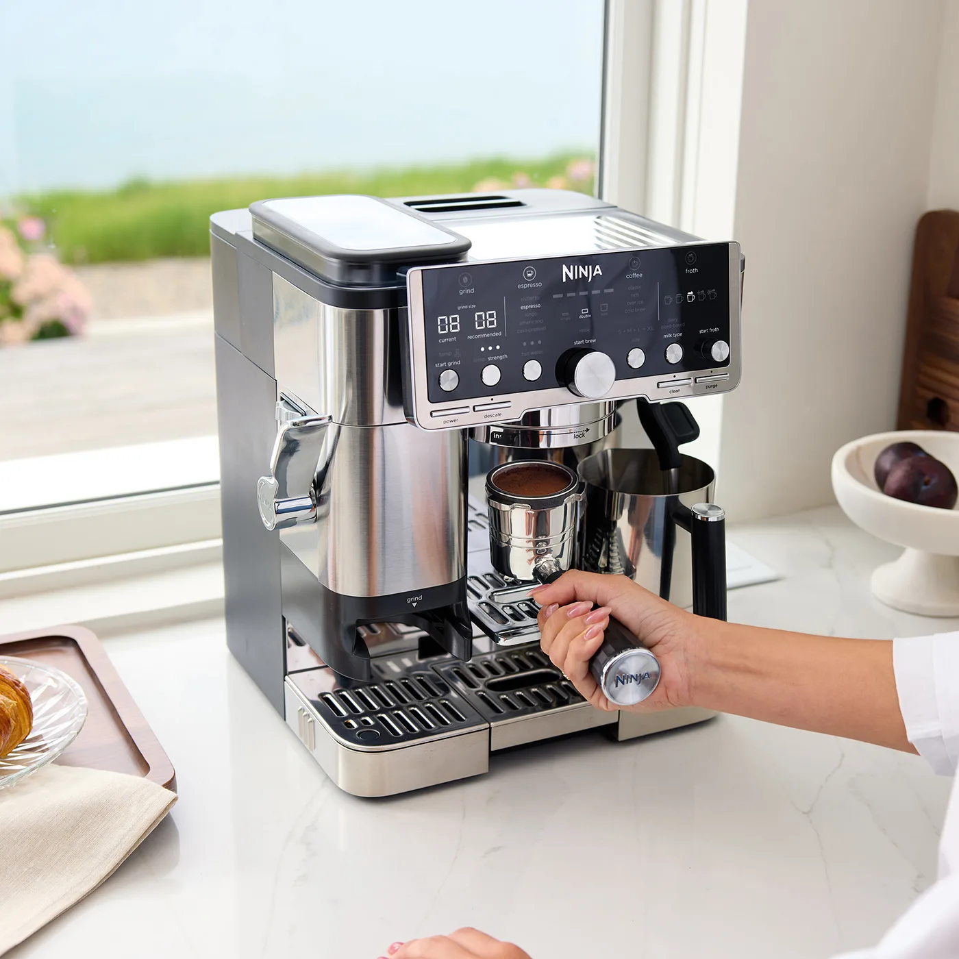 Ninja-ES701UK-InUse-Kitchen-Counter-GroupHead-Woman